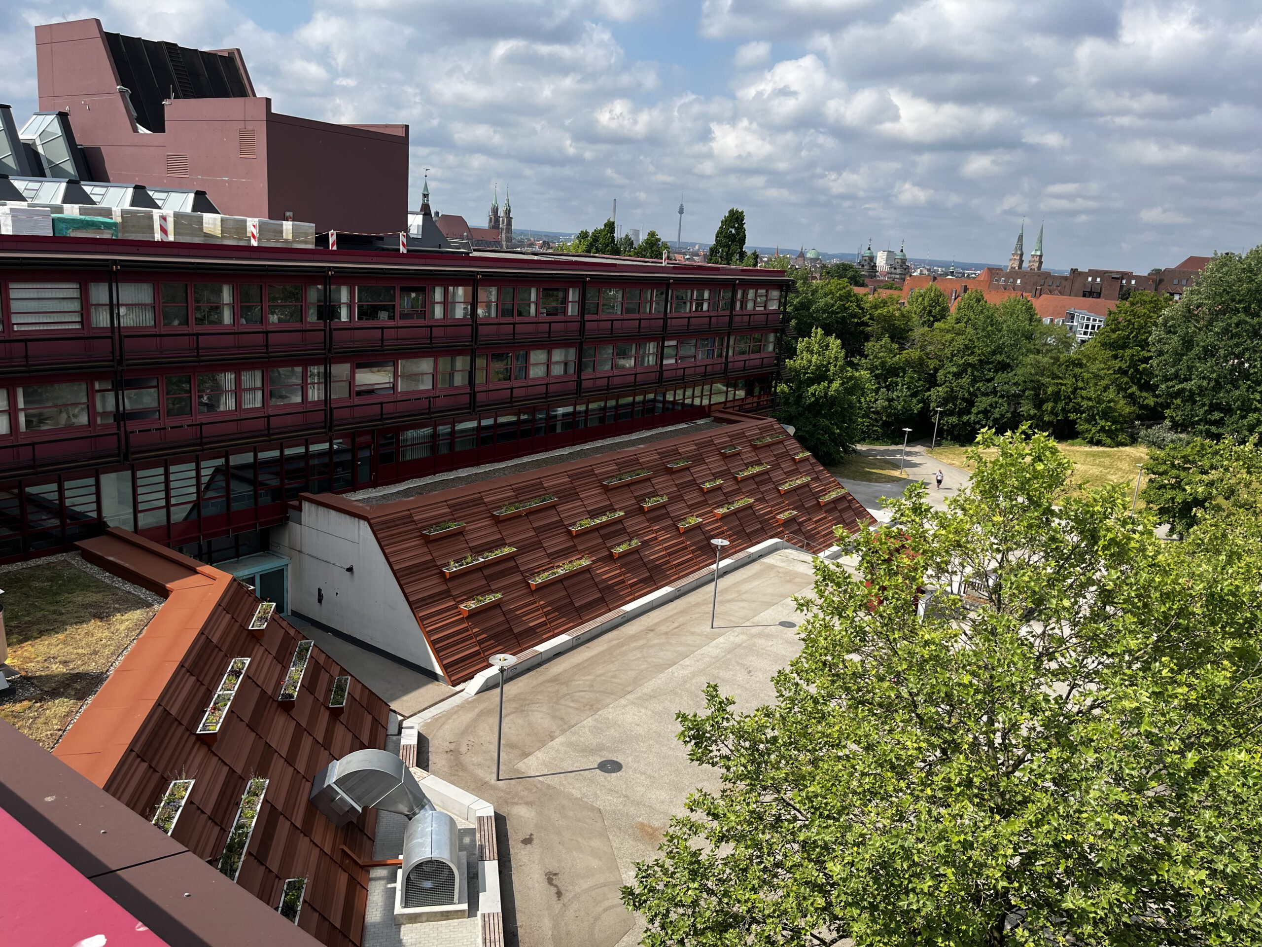 https://www.architektur-fassade.de/wp-content/uploads/2026/04/H1-H4-Bild-1-scaled.jpg